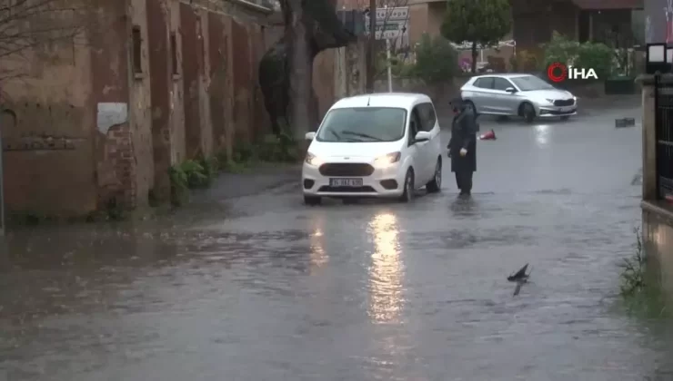 Şiddetli Yağış ve Fırtına İstanbul’u Esir Aldı