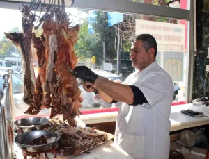 Siirt Büryan Kebabına Yoğun İlgi