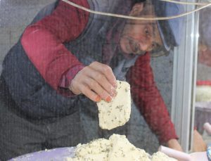 Siirt’te kışlık peynir satışa çıktı: Kilosu 350 lira