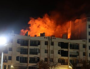 Sivas’ta 4 katlı binada yangın