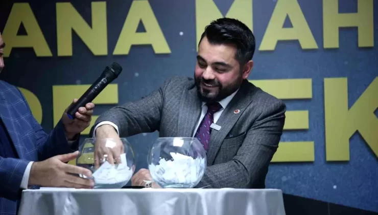 Sivas’ta Muhtar Umre İçin Kura Çekti