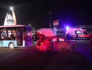 Sivas’ta Trafik Kazası: 9 Yaralı