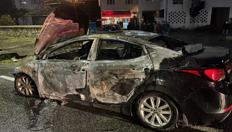 Sürücüyü silahla yaralayıp, otomobilini ateşe verdi