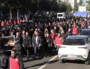 Tahir Elçi, Dokuz Yıl Önce Katledildiği Yerde Anıldı… Elçi’nin Adı Katledildiği Sokakta Yaşatılacak