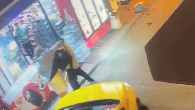 Taksim’de Alkolün Etkisiyle Saldırganlık: ABD’li Kadın Gözaltına Alındı