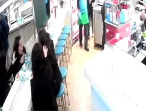 Taksim’de Hesap Ödemek İstemeyen Turist Skandalı