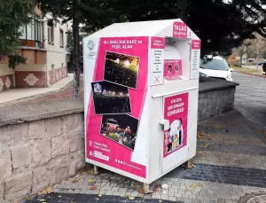 Talas’ta ‘Sıfır Atık’ Projesi Kapsamında Giysi Kumbaraları Yenilendi