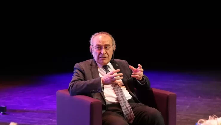 Tarhan, Gençlerle Sınav ve Kariyer Konferansında Buluştu