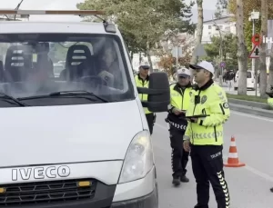 Tatvan’da Kış Lastiği Denetimi Başladı