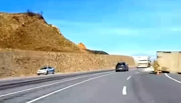 Tatvan’da Tır Kazası: 2 Yaralı