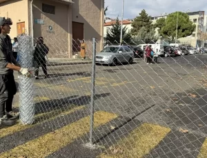 Tekirdağ’da Sokak Girişi Tel Örgüyle Kapandı