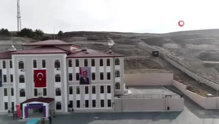 Tekman’da Modern Jandarma Hizmet Binaları Törenle Açıldı