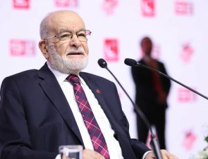 Temel Karamollaoğlu Saadet Partisi Genel Başkanlığı’na veda etti