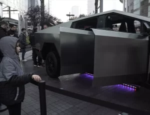 Tesla Cybertruck Ankara’da Sergileniyor