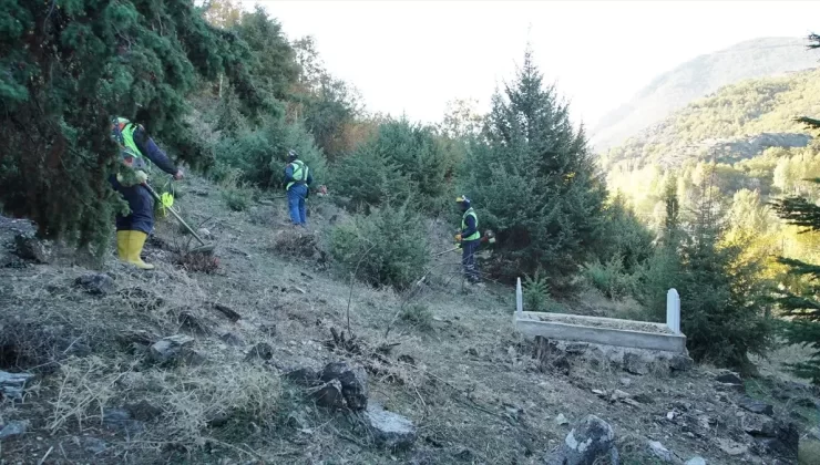 Tokat’taki Mezarlıklar Temizlendi