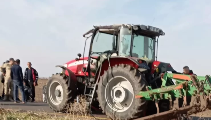 Traktör Devrildi, Sürücü Hayatını Kaybetti