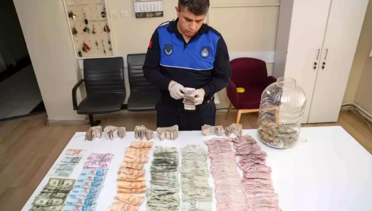 Trenle Şehir Şehir Dolaşarak Dilenen Kişi Konya’da Yakalandı