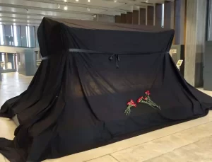 Troya Müzesi’nde Kadına Yönelik Şiddete Dikkat Çekildi