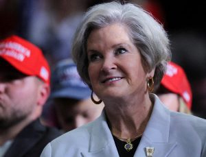 Trump’tan Beyaz Saray’a ilk atama: ‘Buz kadın’ özel kalem müdürü oldu