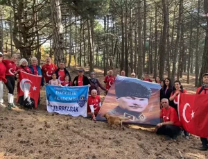 Turgutlu’da Atatürk Anma Yürüyüşü Düzenlendi