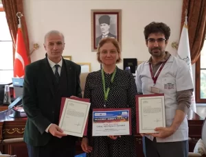 Türk Doktorlara Küresel Ödül