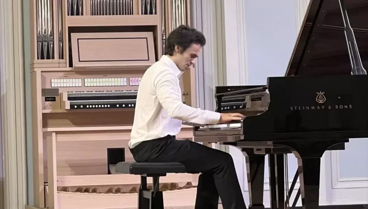 Türk Piyanistler Çaykovski Konservatuvarında Sahne Aldı