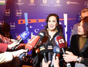 Türkan Şoray’a Özbekistan’da Sinema Onur Ödülü verildi