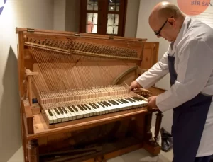 Türkiye’nin İlk Piyanosu Restore Edildi