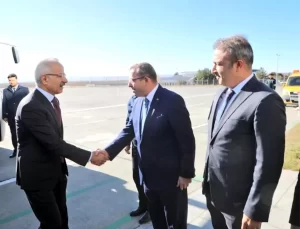 Ulaştırma ve Altyapı Bakanı Uraloğlu Kars ve Ardahan’da Programlara Katıldı