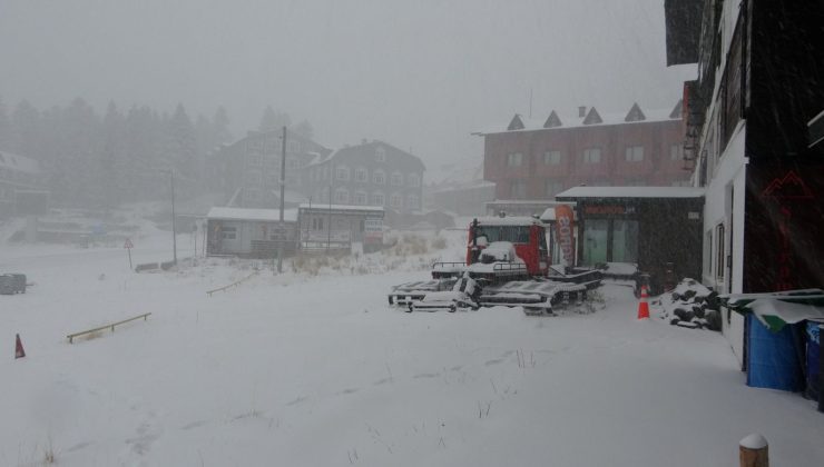 Uludağ’da kar kalınlığı 50 santimetreye ulaştı