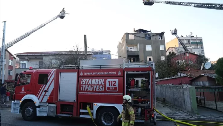 Ümraniye’de Çatı Katında Yangın