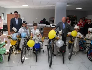 Uşak’ta 10 Çocuğa Sünnet Töreni