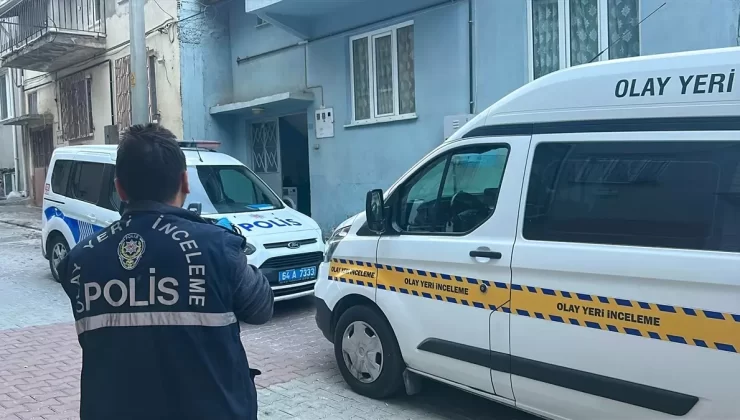 Uşak’ta Oğul, Annesini Bıçakladı