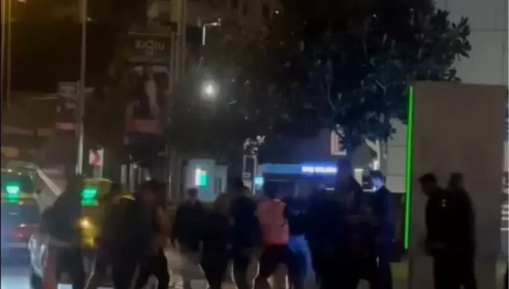 Üsküdar’da Bıçaklı Kavga Kameralara Yansıdı