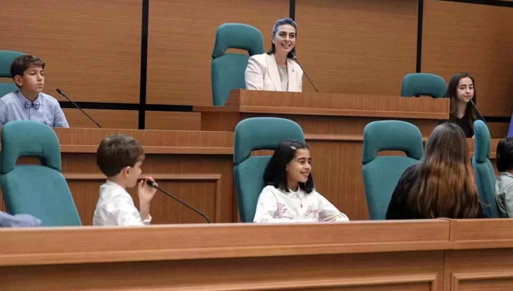 Üsküdar’da Dünya Çocuk Hakları Günü’nde Çocuk Meclisi Toplantısı Gerçekleştirildi