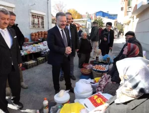 Vali Aksoy, Eskişehir Semt Pazarını Ziyaret Etti