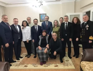 Vali Aktaş, şehit öğretmen Erkan Aydın’ın ailesini ziyaret etti