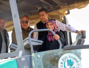 Vali Aygöl, Ayvacık’ta Asfalt Çalışmalarını İnceledi