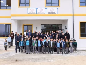 Vali Aygöl İnhisar’daki Yeni Okulları Ziyaret Etti