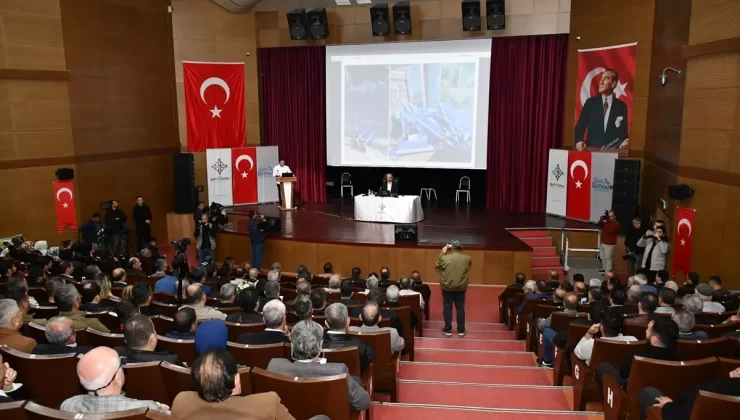 Vali Canalp’tan Protesto Açıklaması