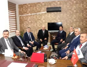 Vali Çiftçi, Oltu’da Vergi Rekortmenlerini Ödüllendirdi