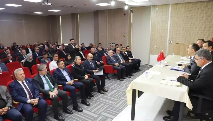 Vali Taşolar Şabanözü’nde Ziyaretlerde Bulundu