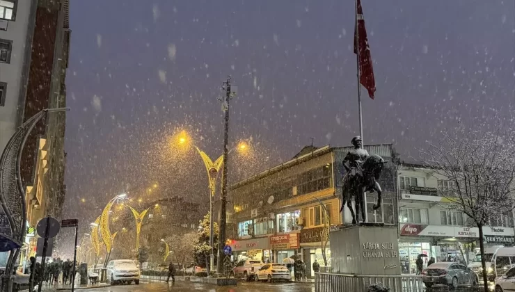 Van ve Hakkari’de Kar Yağışı