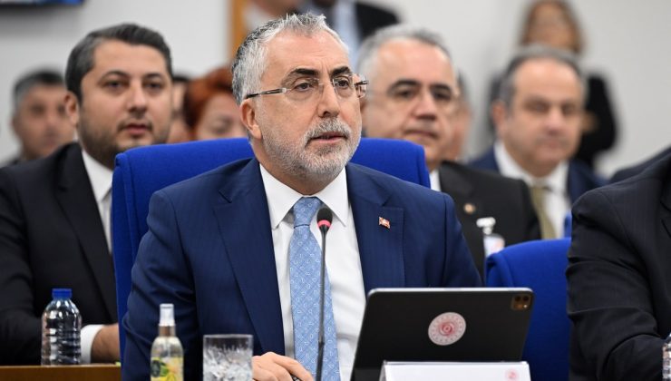 Vedat Işıkhan SGK’ya borcunu ödemeyen belediyeleri uyardı