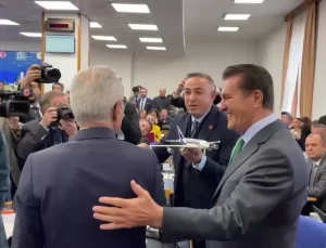 Veli Ağbaba’dan İstanbul Metro Kapatma Tepkisi