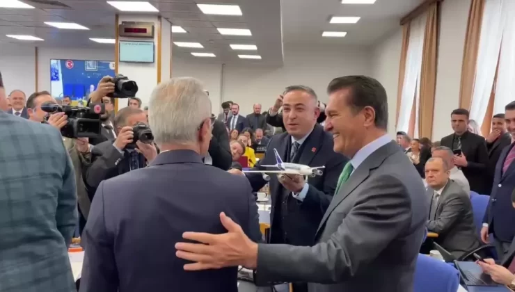 Veli Ağbaba’dan İstanbul Metro Kapatma Tepkisi