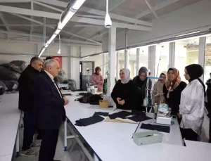 Yahyalı Belediyesi Tekstil Fabrikası için eğitim kursu açtı