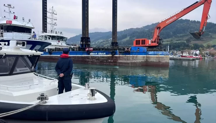 Yakakent’te Dip Temizliği Çalışması