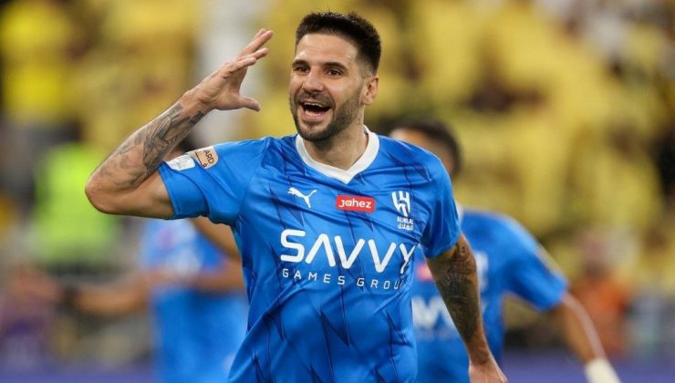 “Yeni golcü için iki aday var” (19 Kasım 2024 spor manşetleri)