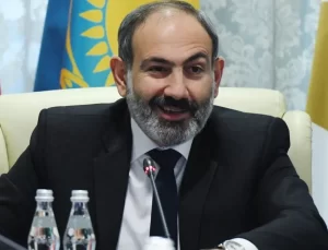 Yeni imajını gören herkes Aliyev’in sorusuna gönderme yaptı: Ne oldu Paşinyan?